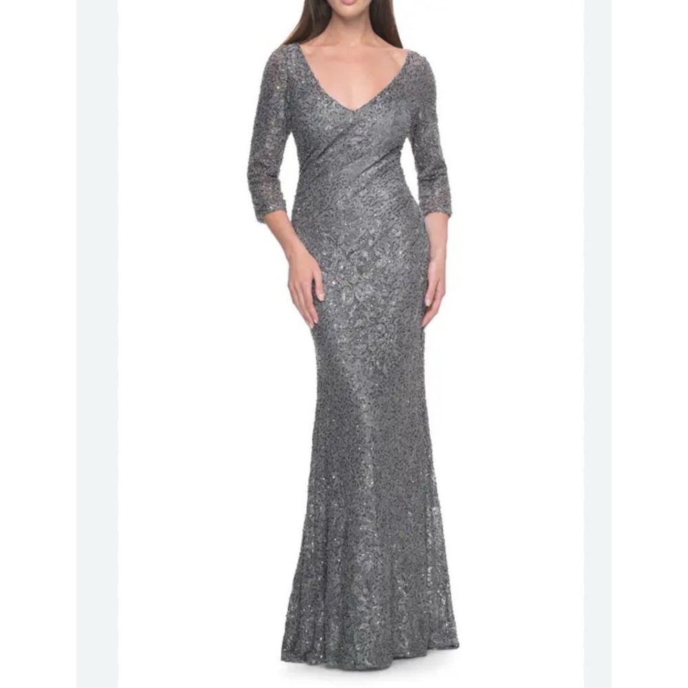 Kay Unger Women's Silver Sequin Gown V-Neck 3/4 Sleeve Formal‎ Size 6 $400